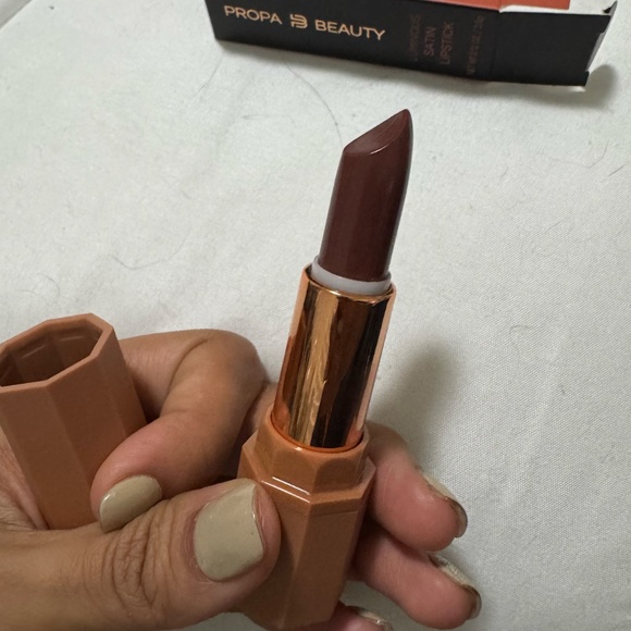 Propa Beauty "Her Magic" lipstick - Picture 9 of 9
